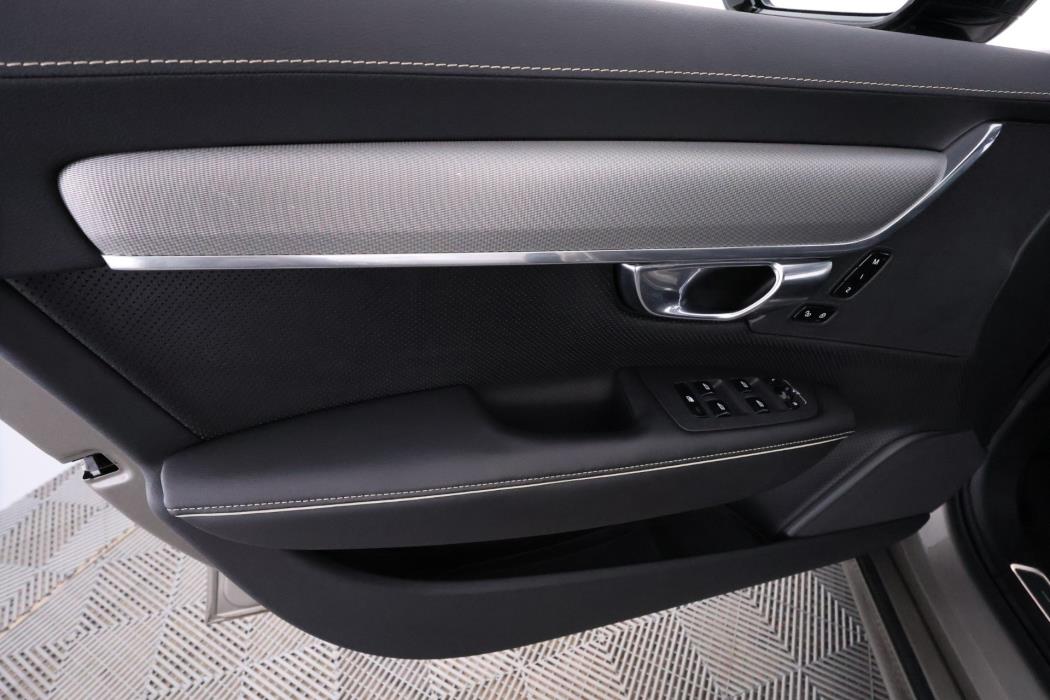 Volvo V90 2021