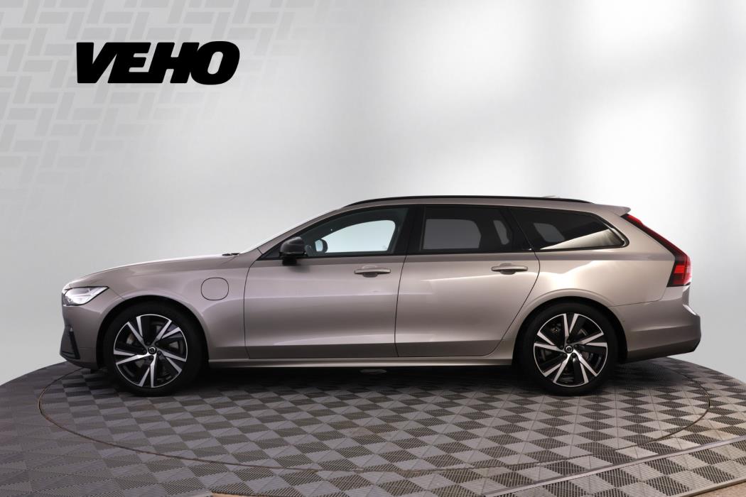Volvo V90 2021