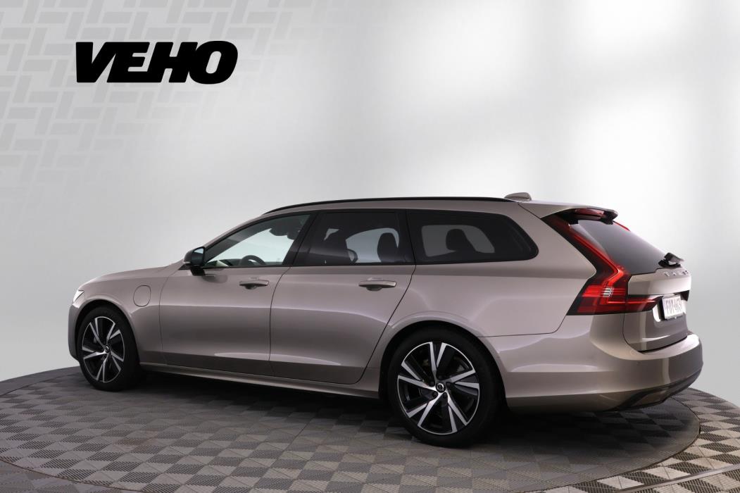 Volvo V90 2021