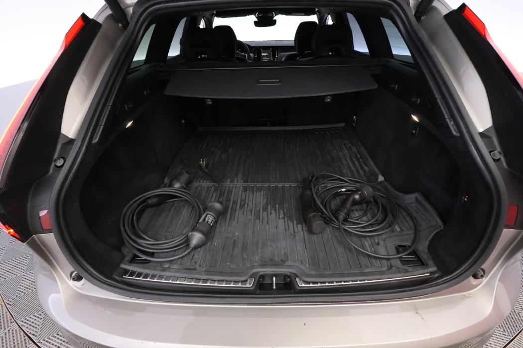 Volvo V90 2021