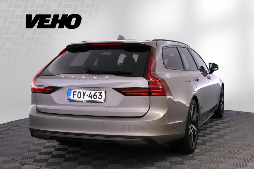 Volvo V90 2021