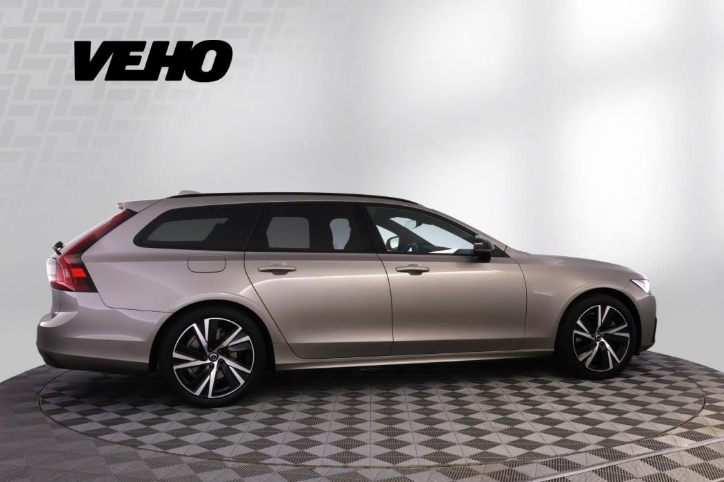 Volvo V90 2021