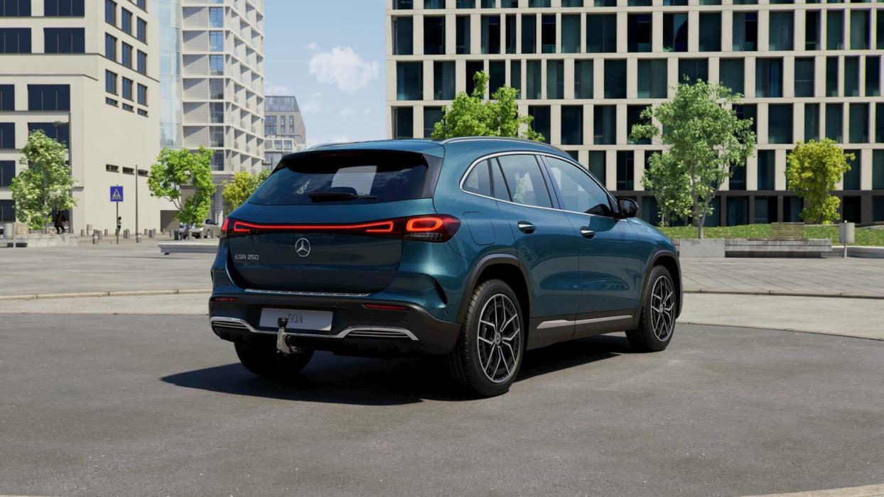 Mercedes-Benz EQA 2021