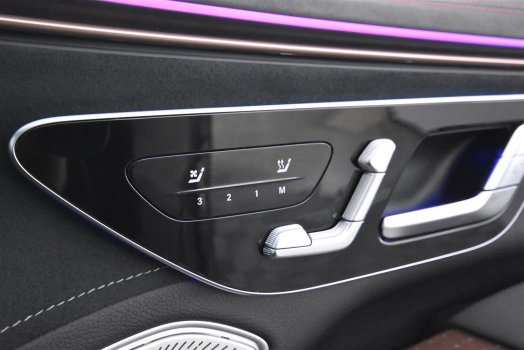 Mercedes-Benz EQS SUV 2023