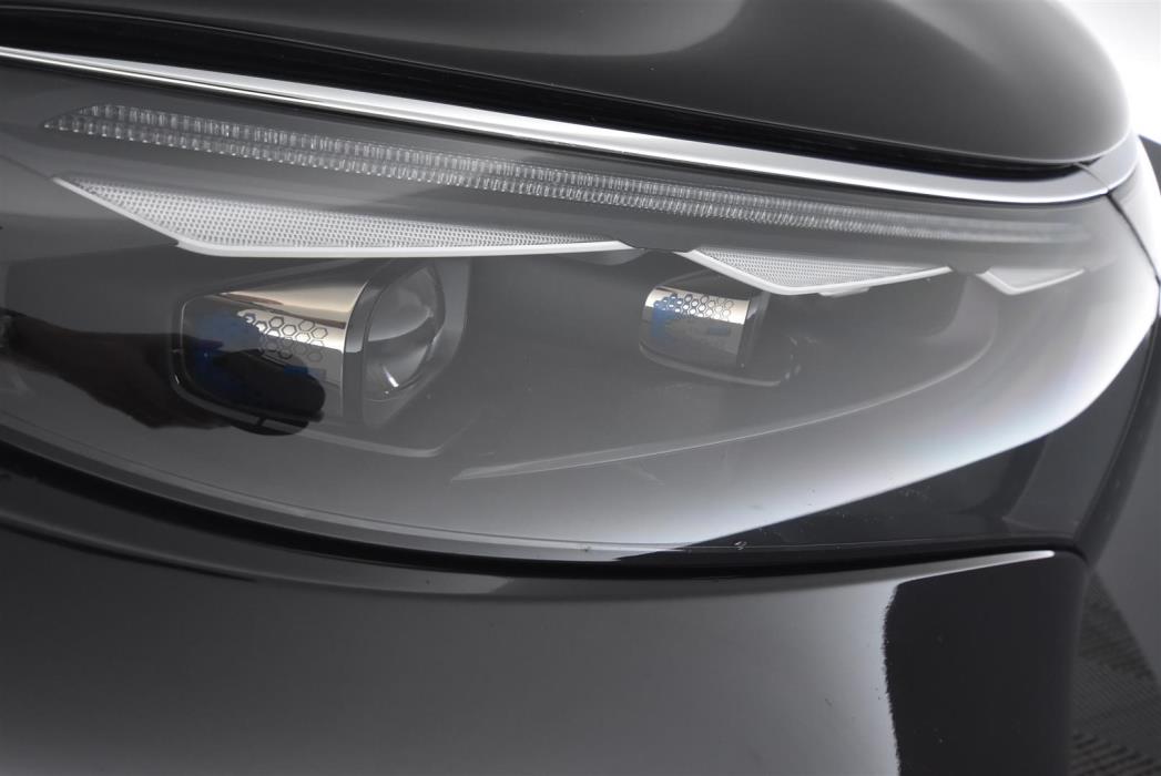 Mercedes-Benz EQS SUV 2023