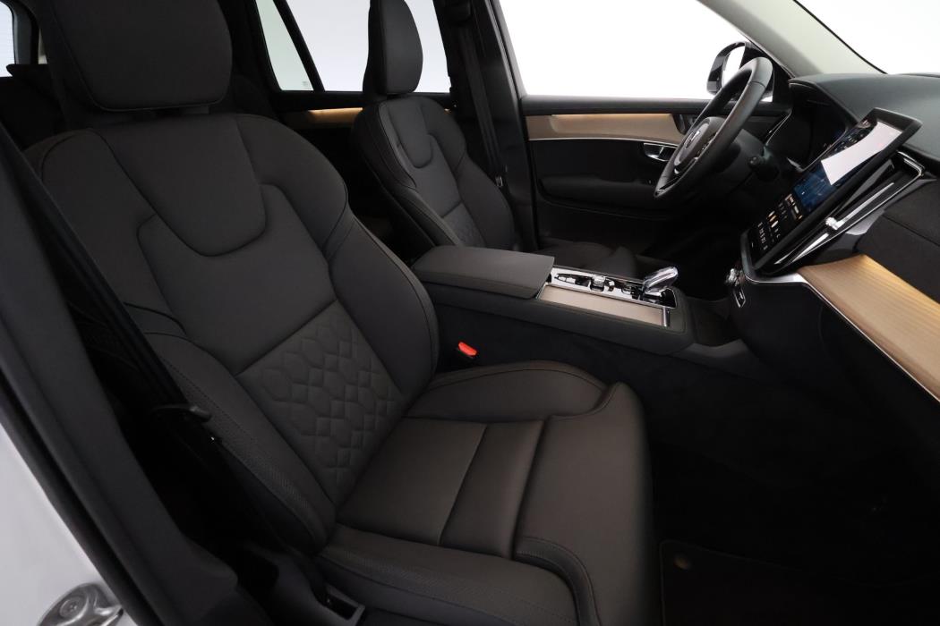 Volvo XC90 2025