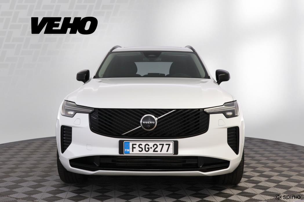 Volvo XC90 2025