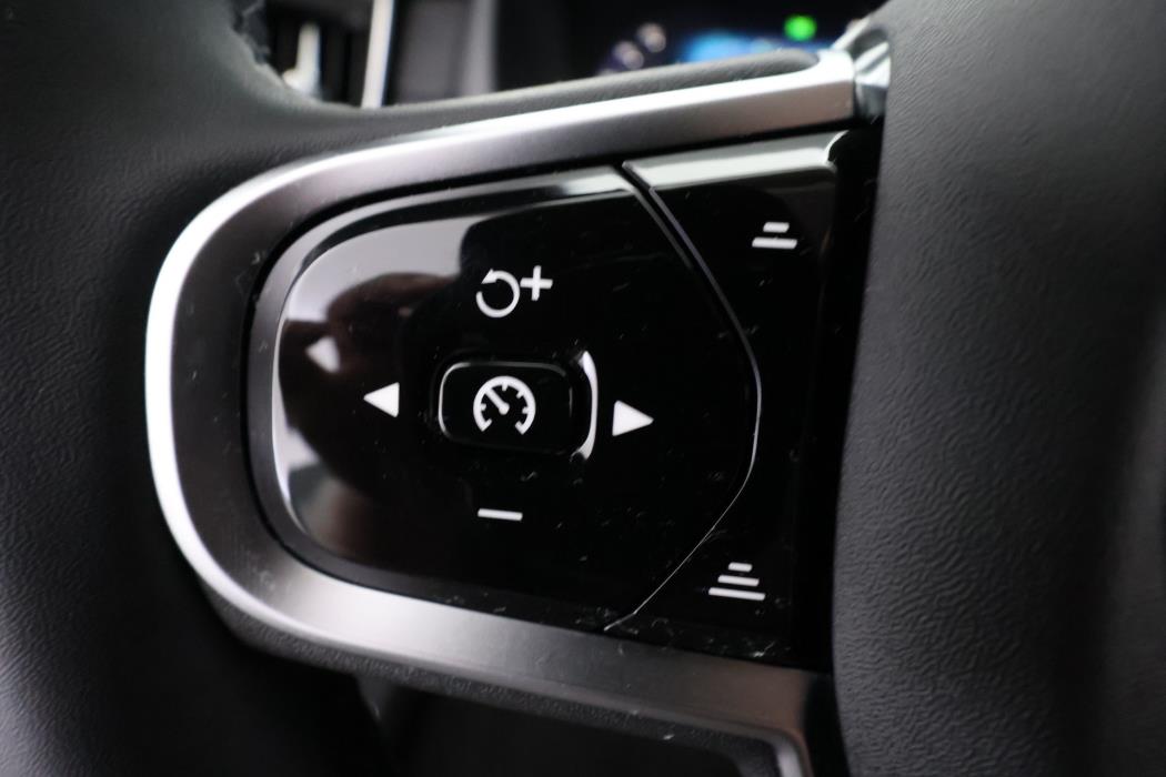 Volvo XC90 2025