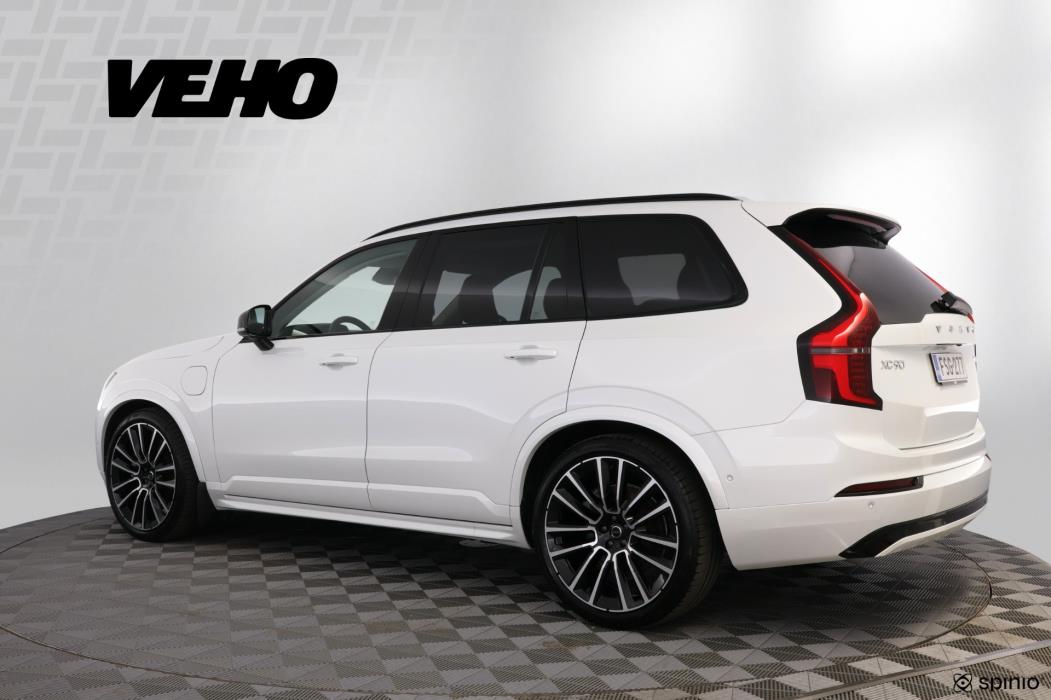 Volvo XC90 2025