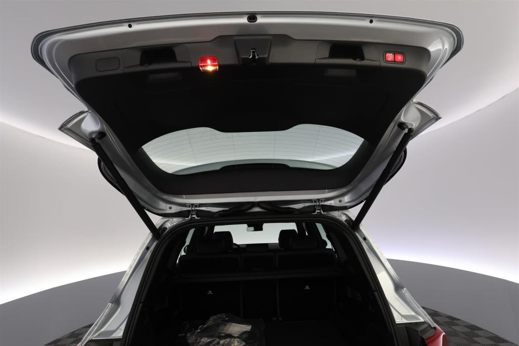 Mercedes-Benz EQB 2025