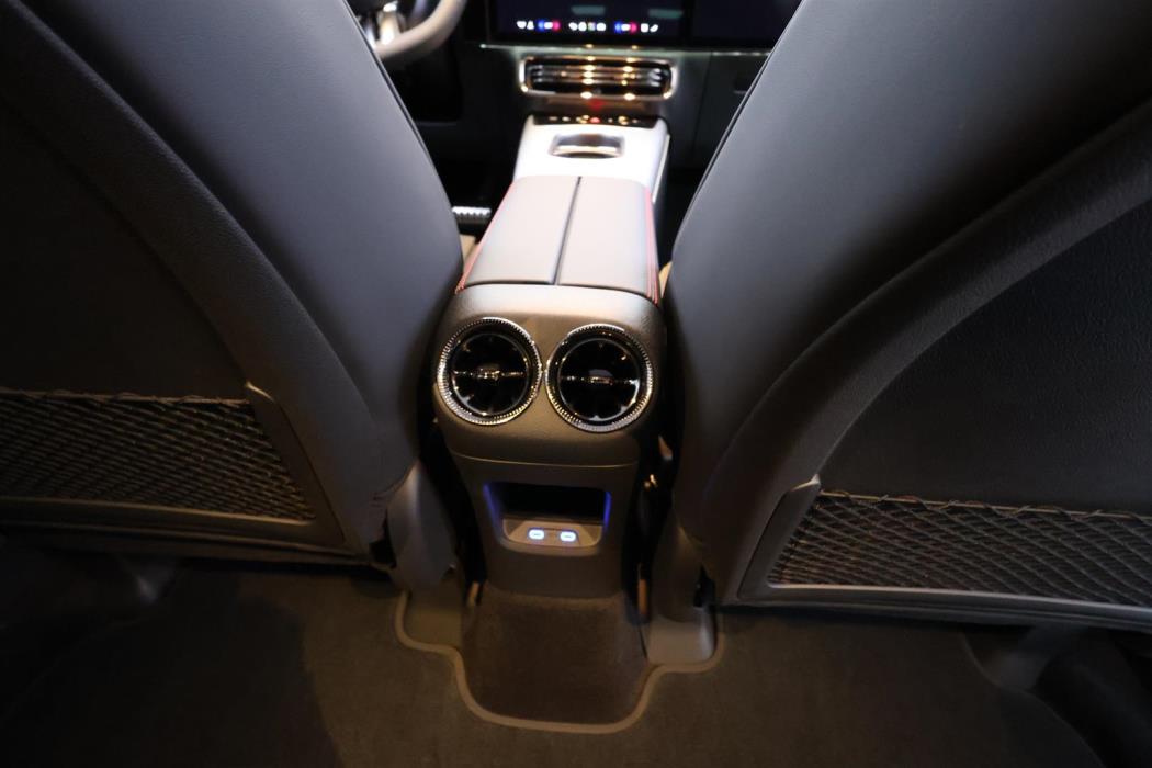 Mercedes-Benz GLB 2026