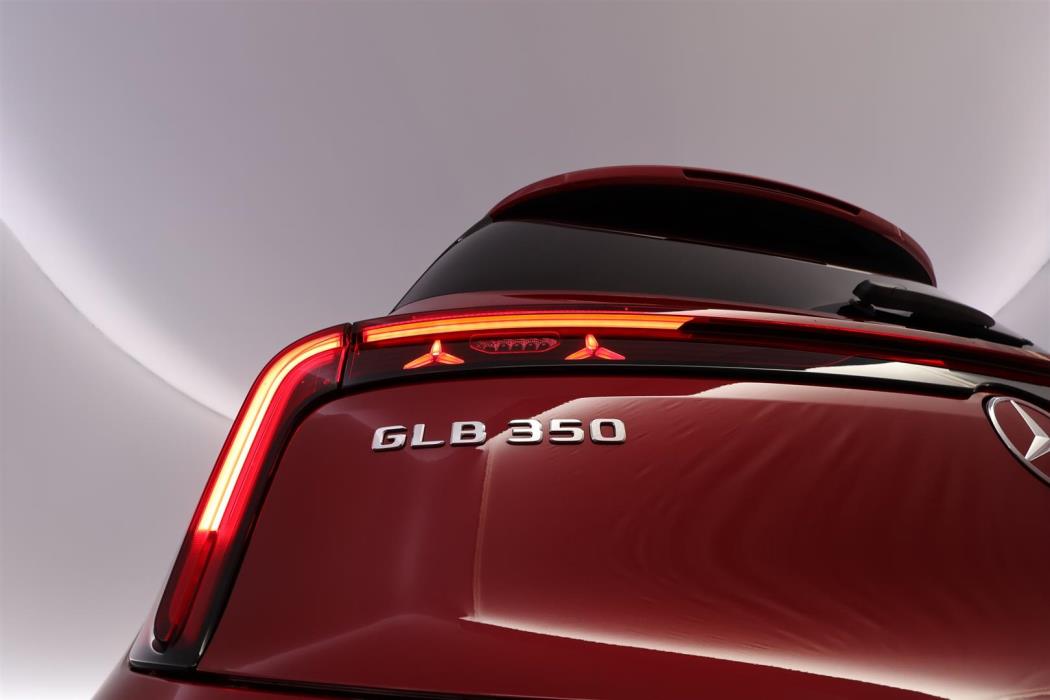 Mercedes-Benz GLB 2026