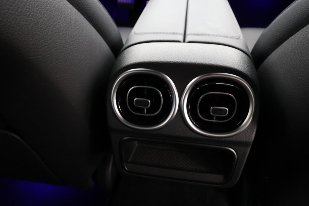 Mercedes-Benz C 2023