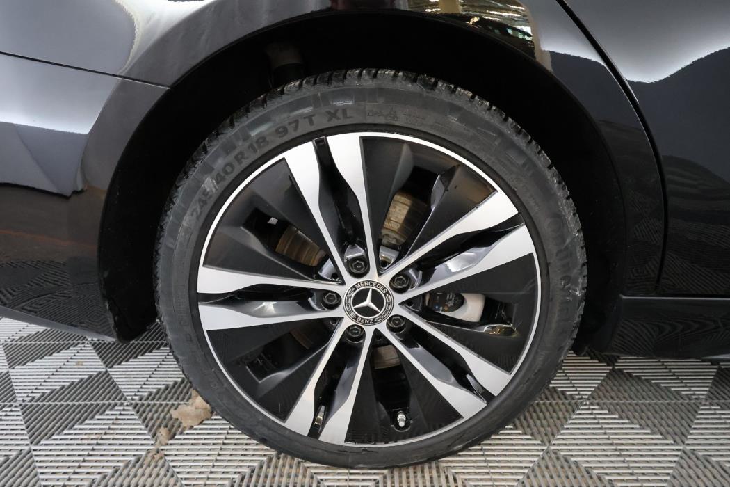 Mercedes-Benz C 2023