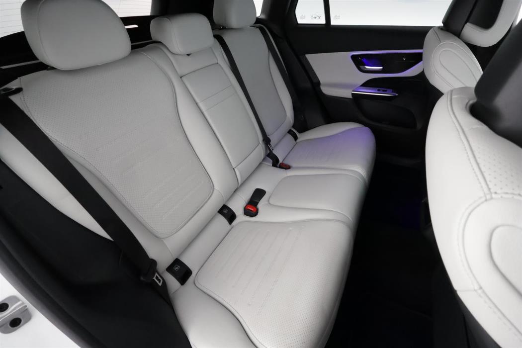 Mercedes-Benz GLC 2023