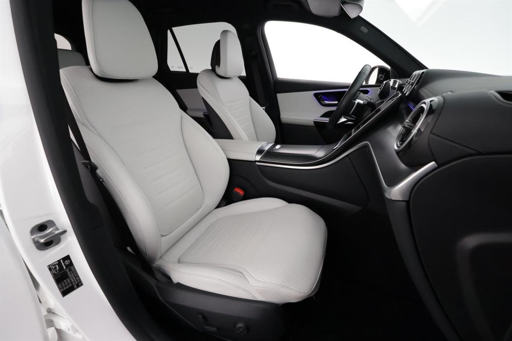 Mercedes-Benz GLC 2023