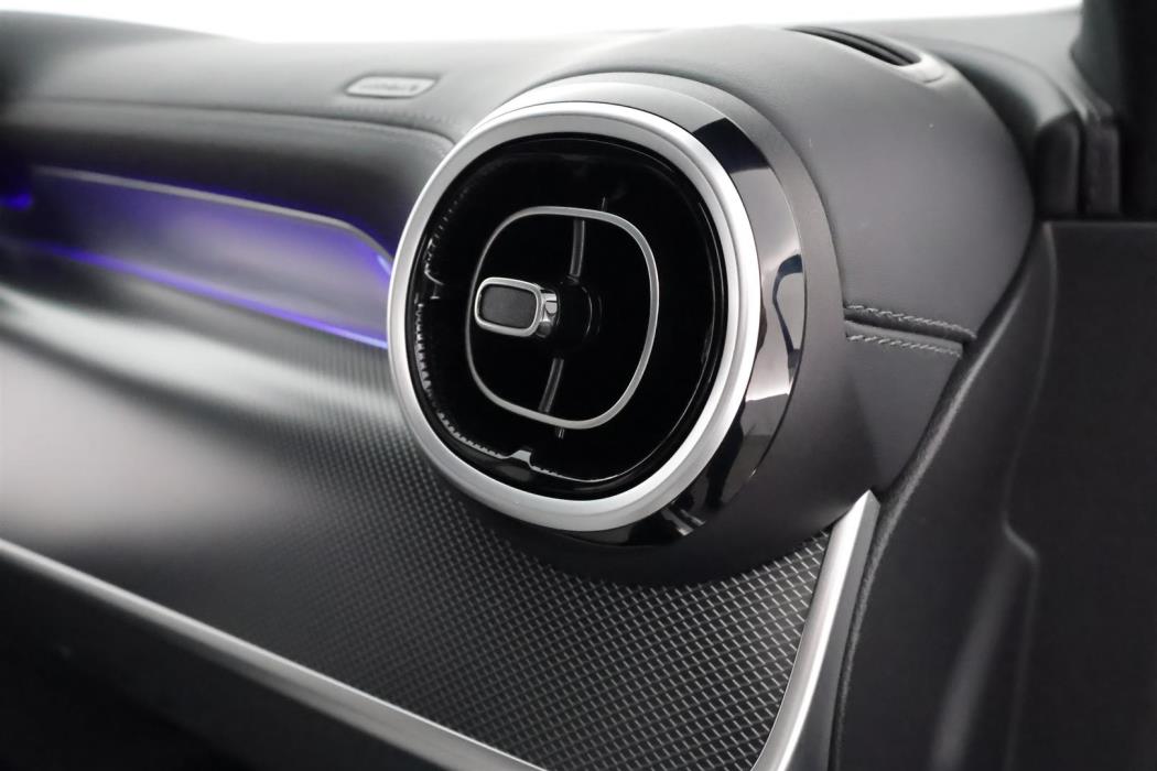 Mercedes-Benz GLC 2023