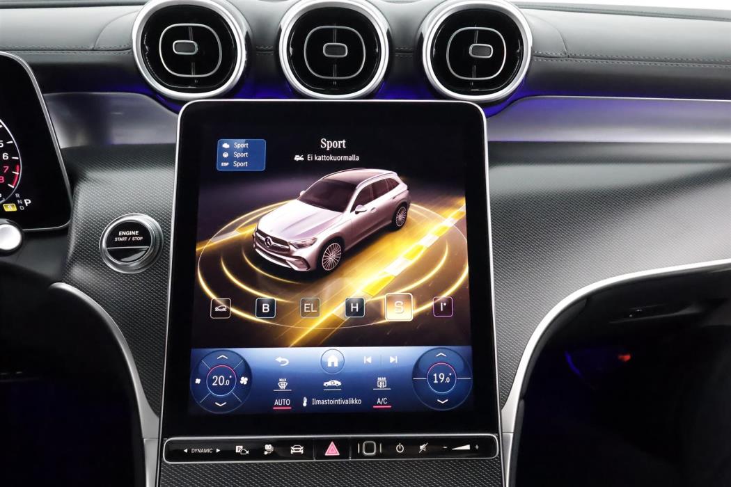 Mercedes-Benz GLC 2023