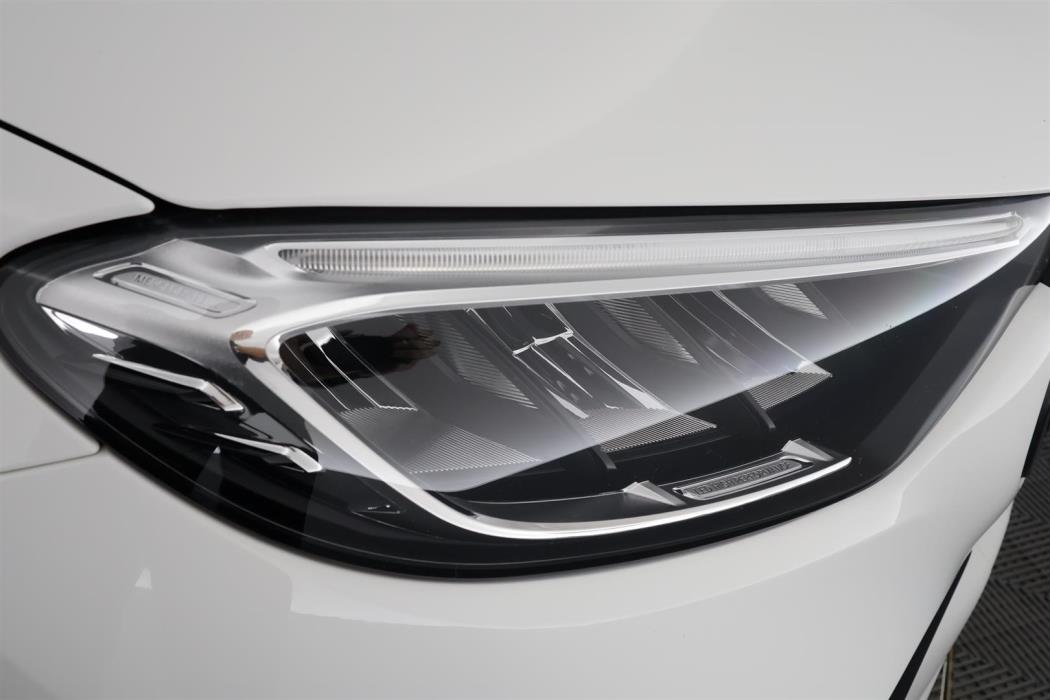 Mercedes-Benz GLC 2023