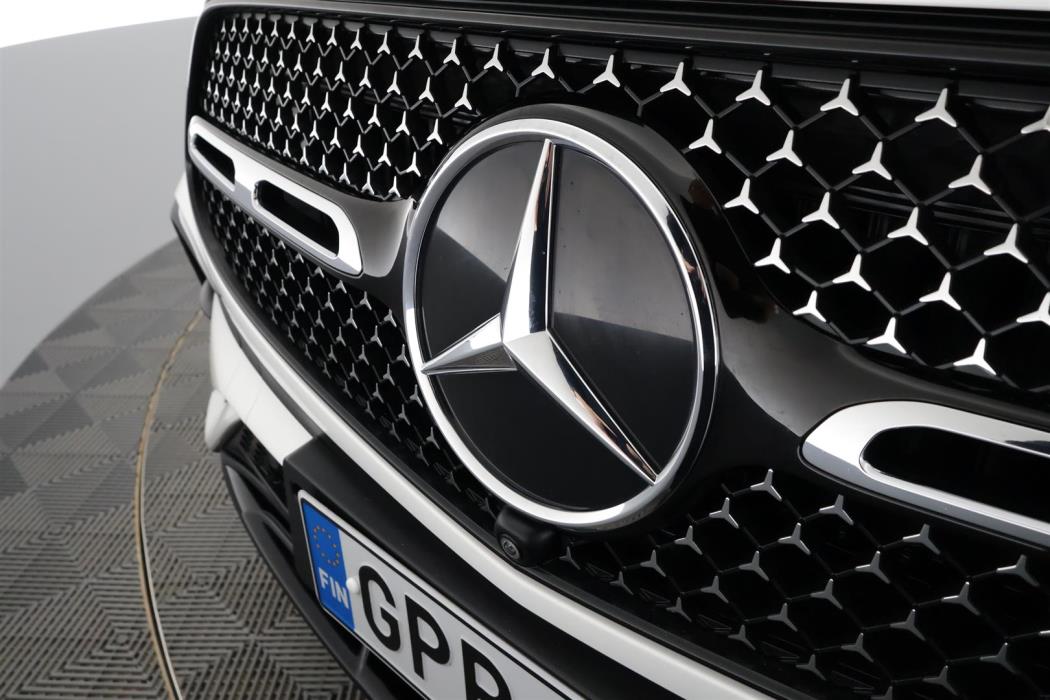 Mercedes-Benz GLC 2023