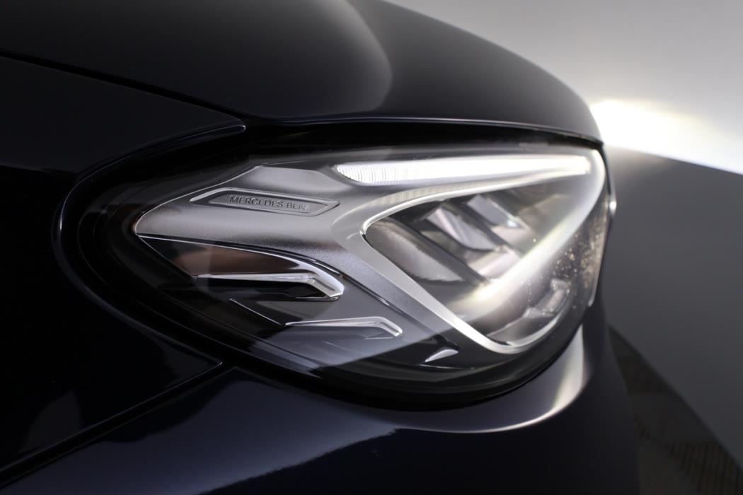 MERCEDES-BENZ GLC 2023