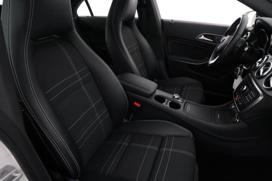 Mercedes-Benz CLA 2016