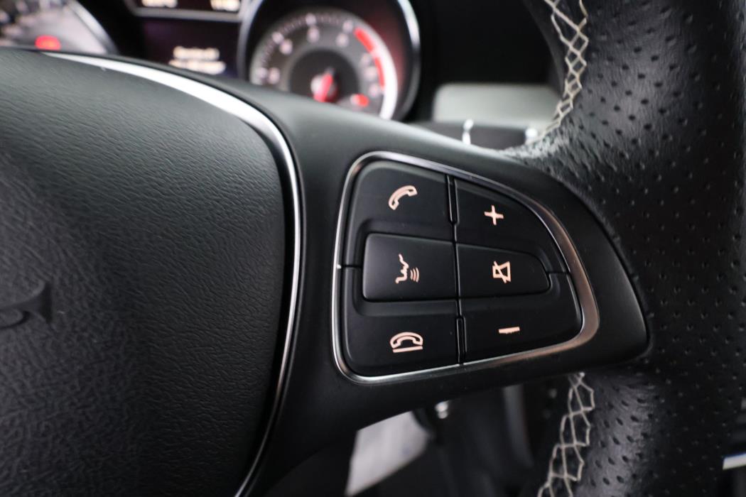 Mercedes-Benz CLA 2016