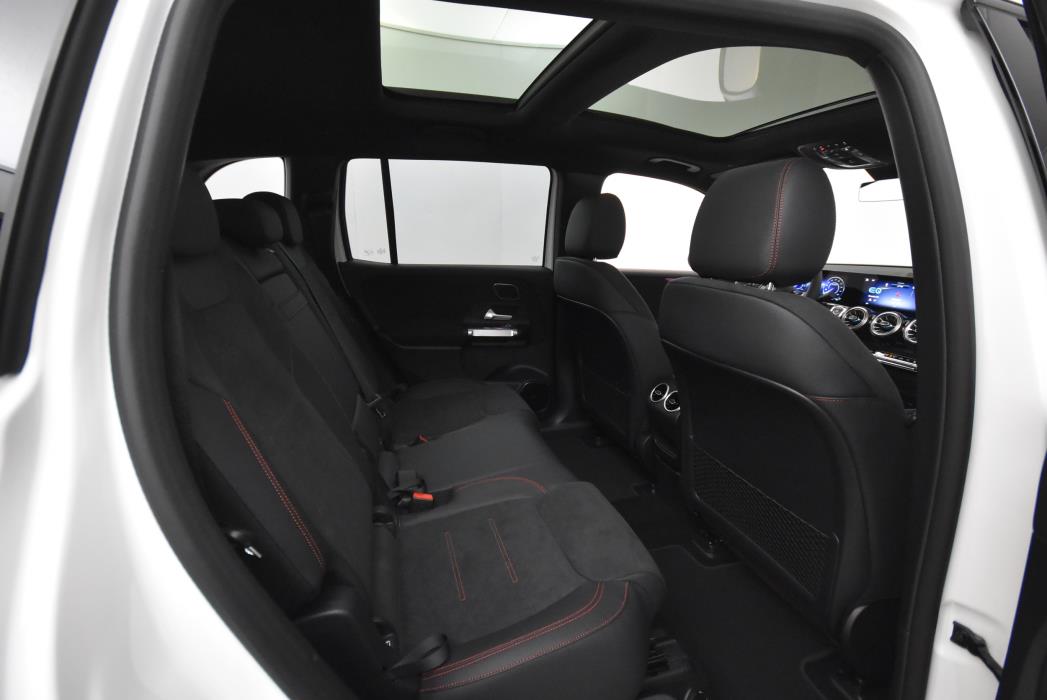 Mercedes-Benz EQB 2025