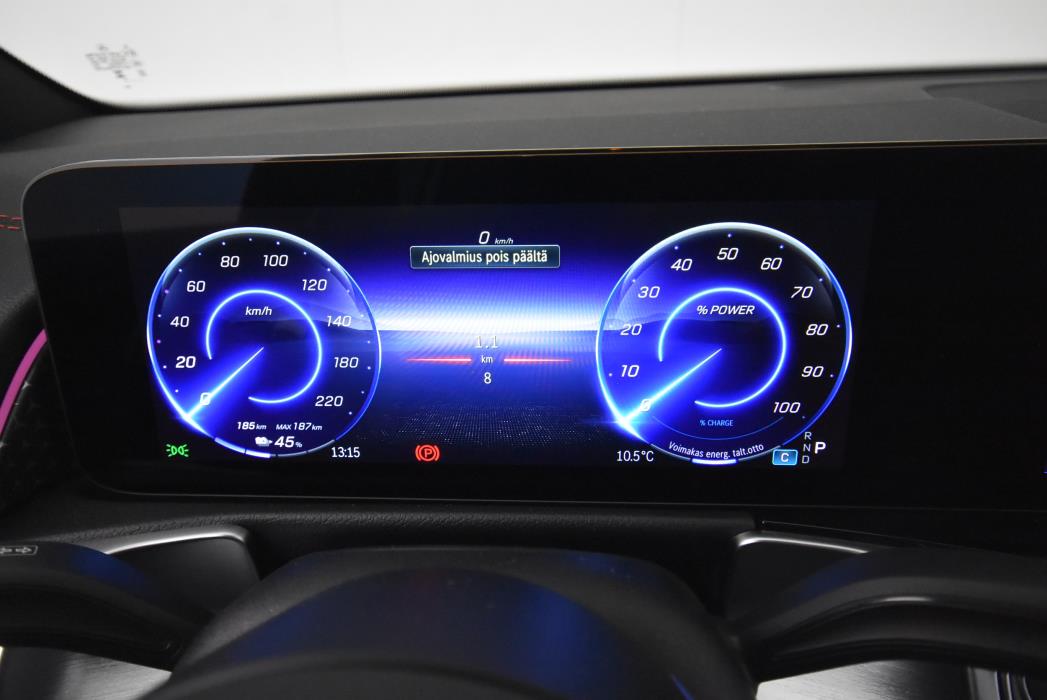 Mercedes-Benz EQB 2025