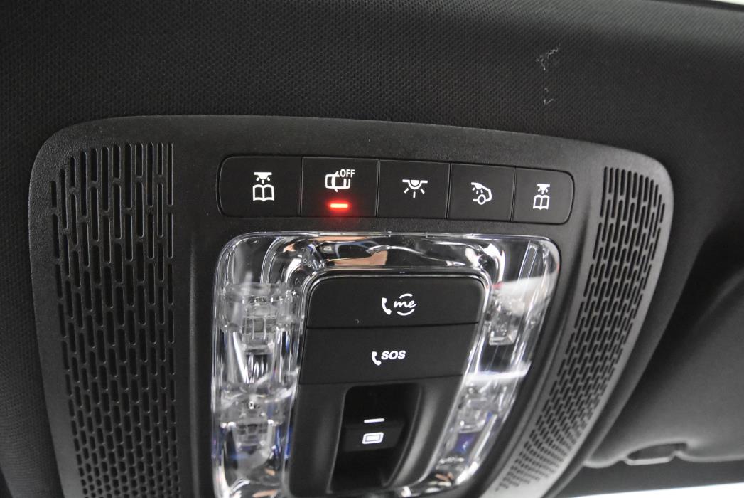 Mercedes-Benz EQB 2025