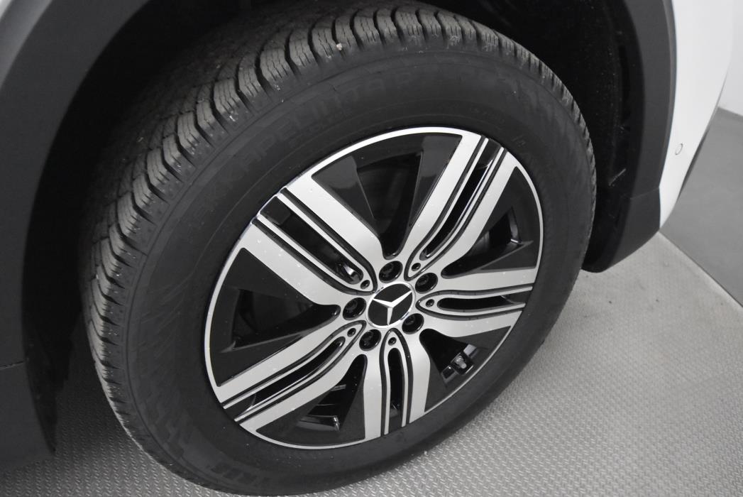 Mercedes-Benz EQB 2025