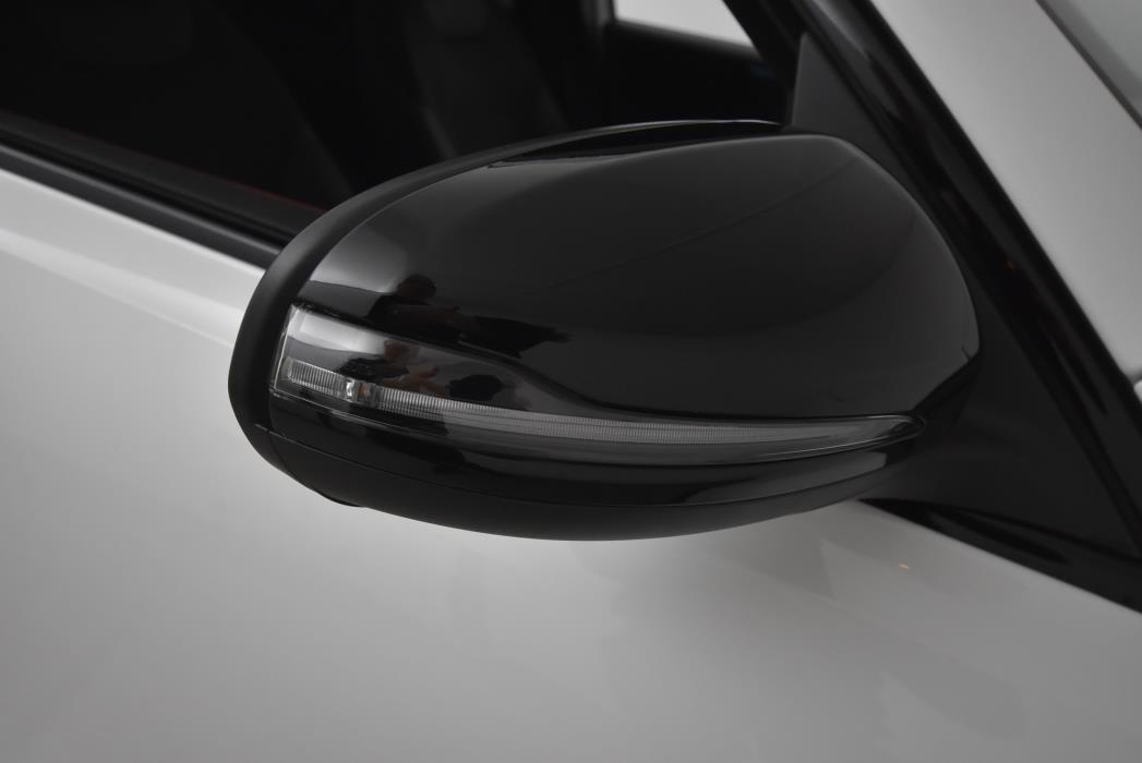 Mercedes-Benz EQB 2025