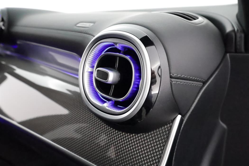 Mercedes-Benz GLC 2025