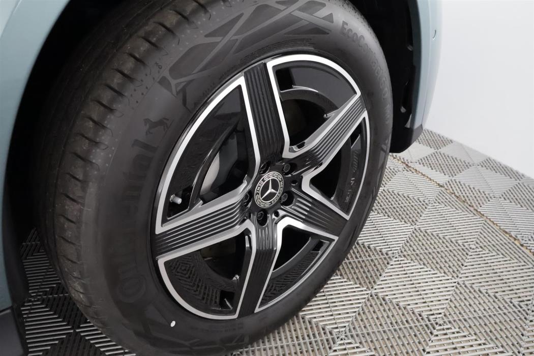 Mercedes-Benz GLC 2025