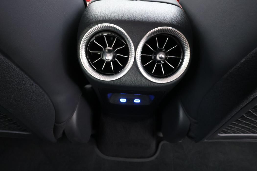 Mercedes-Benz CLA 2025
