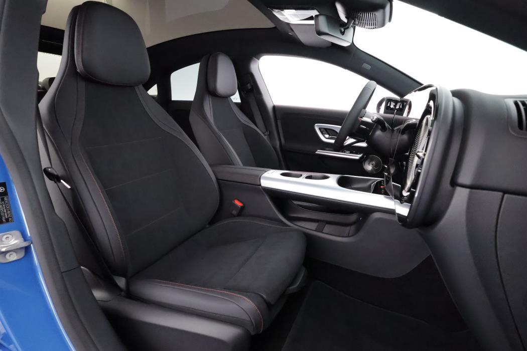 Mercedes-Benz CLA 2025