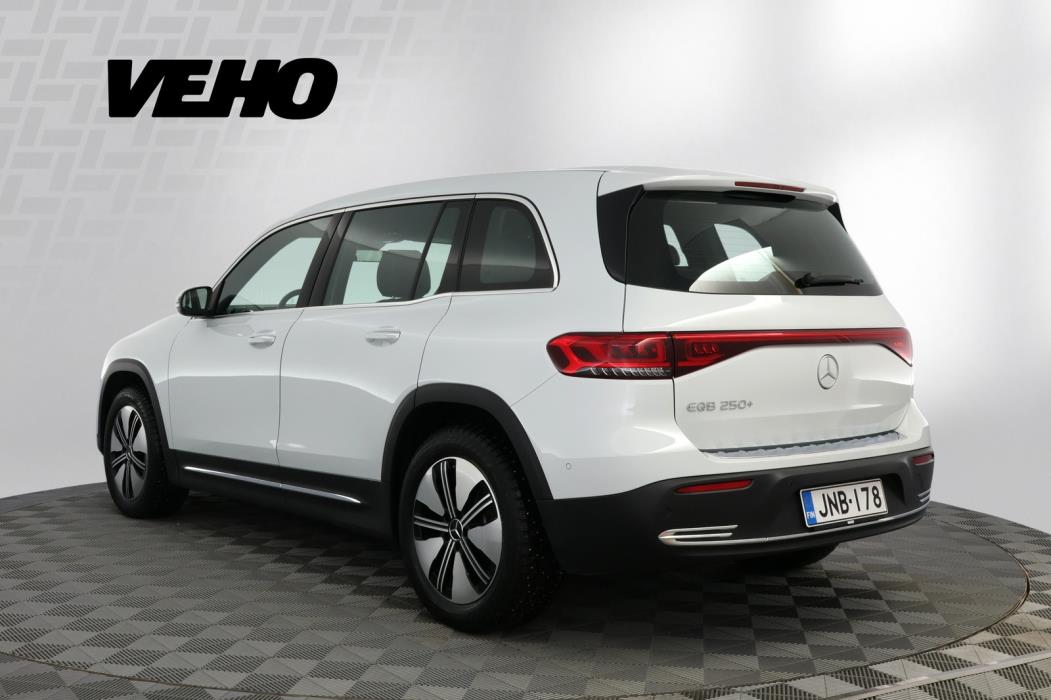 Mercedes-Benz EQB 2023