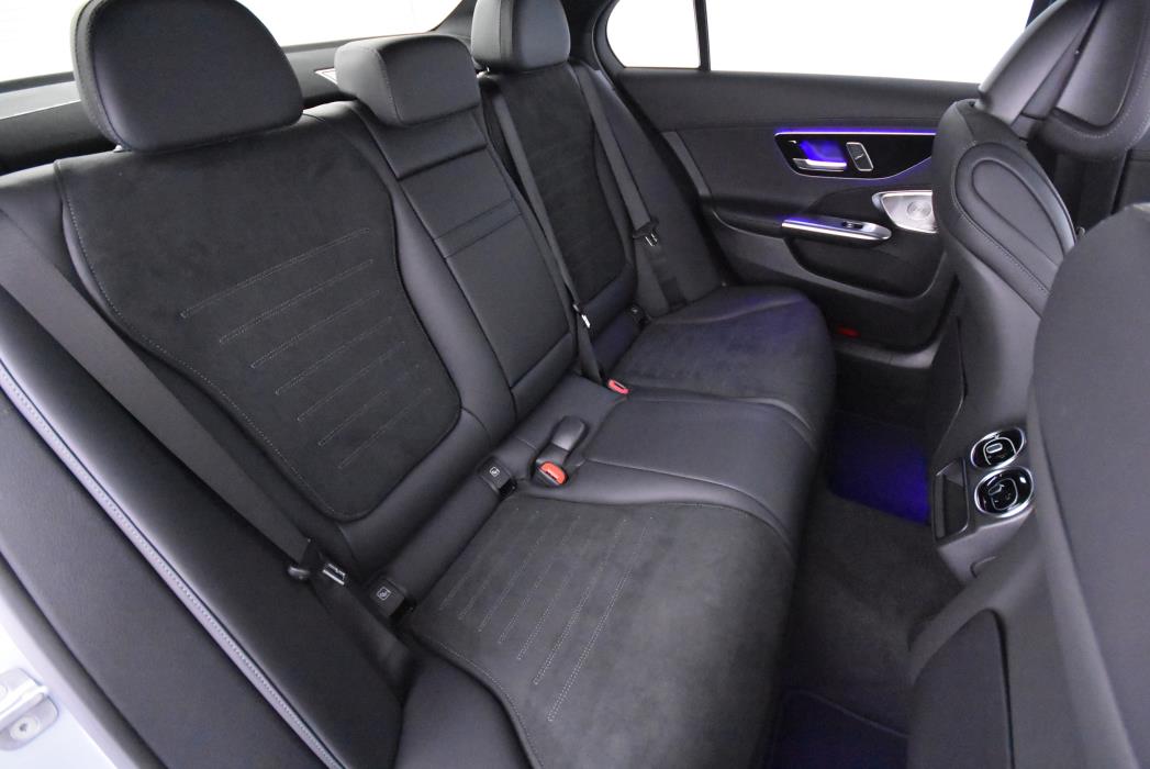 Mercedes-Benz C 2025