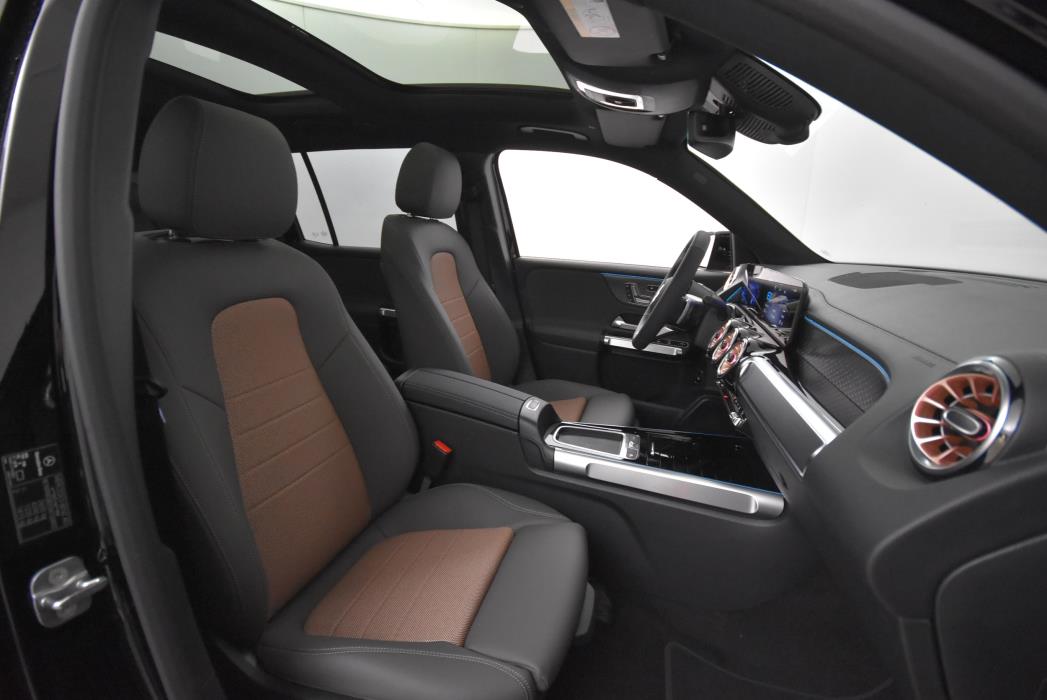 Mercedes-Benz EQB 2025