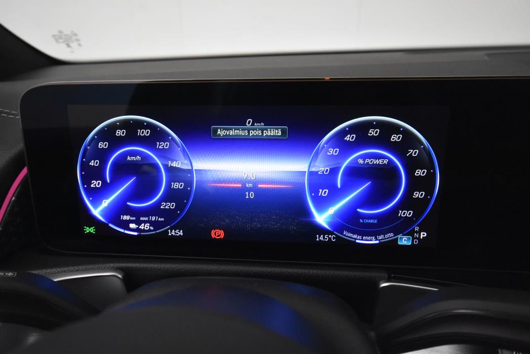 Mercedes-Benz EQB 2025