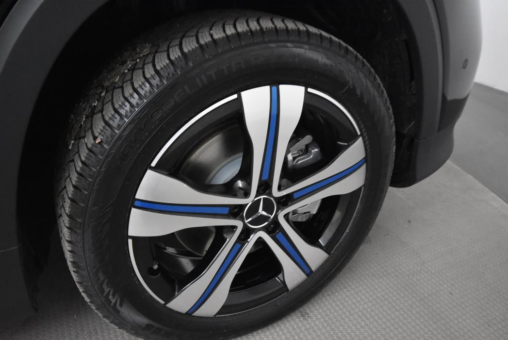 Mercedes-Benz EQB 2025