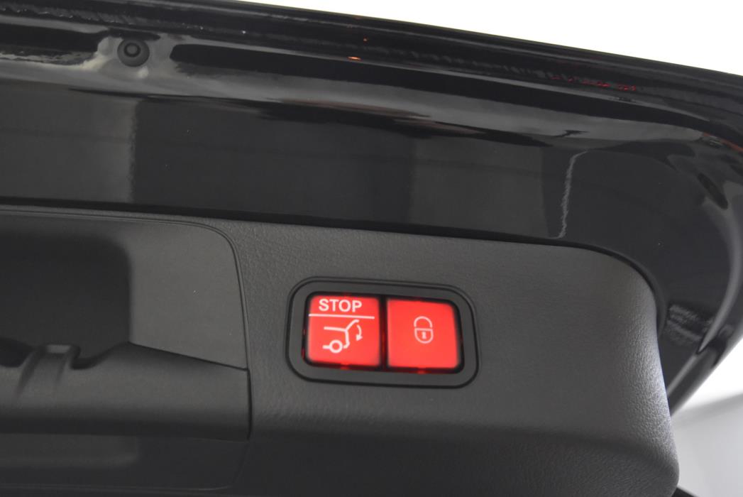 Mercedes-Benz EQB 2025