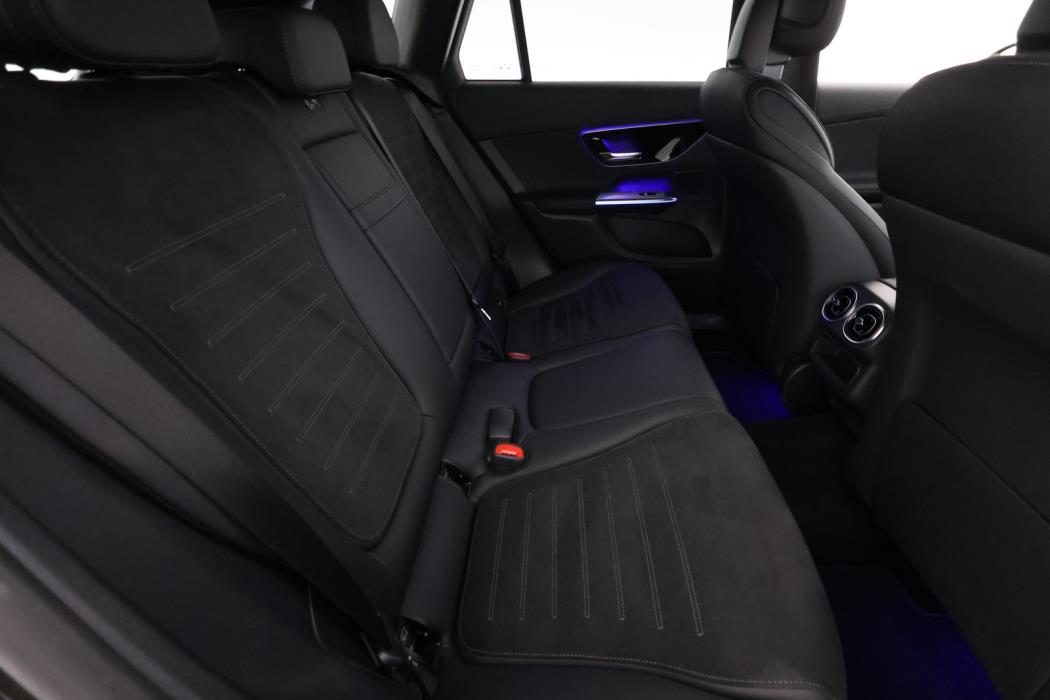 Mercedes-Benz GLC 2025