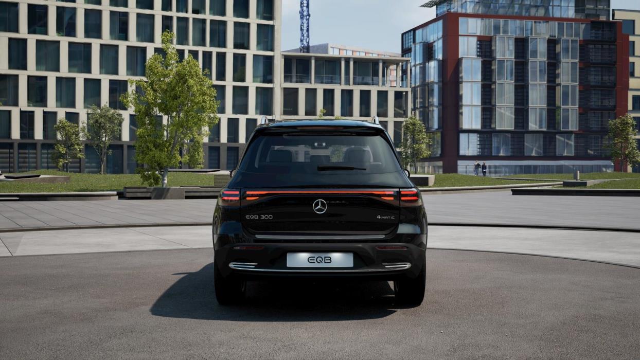 Mercedes-Benz EQB 2025