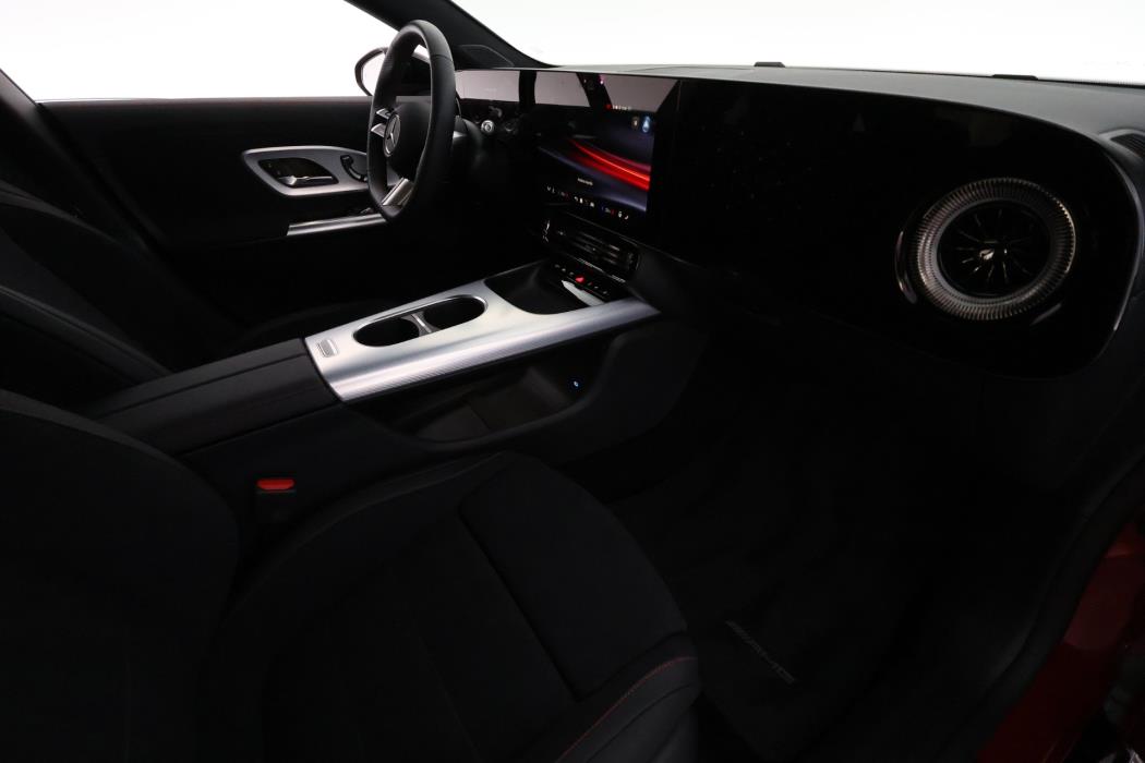 Mercedes-Benz CLA 2025