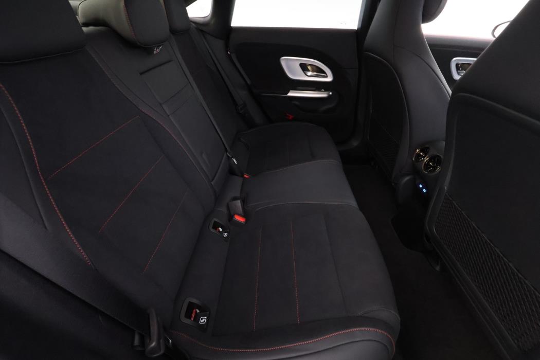 Mercedes-Benz CLA 2025