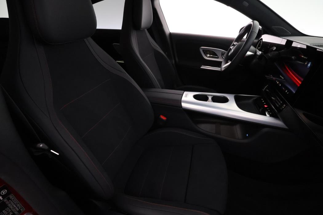 Mercedes-Benz CLA 2025