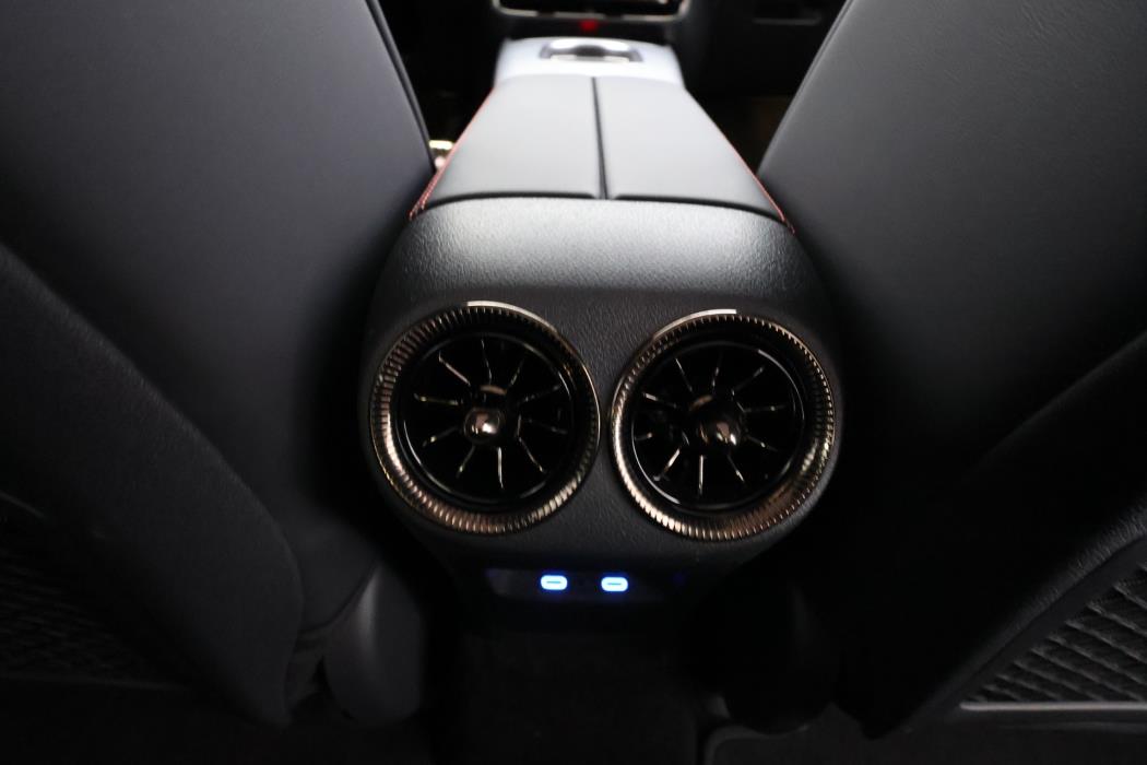 Mercedes-Benz CLA 2025