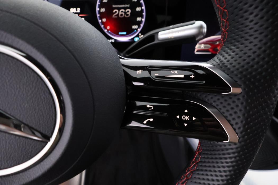 Mercedes-Benz CLA 2025
