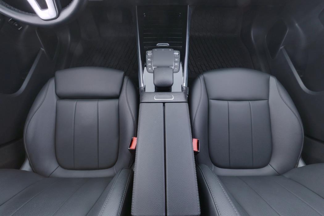 Mercedes-Benz EQB 2022
